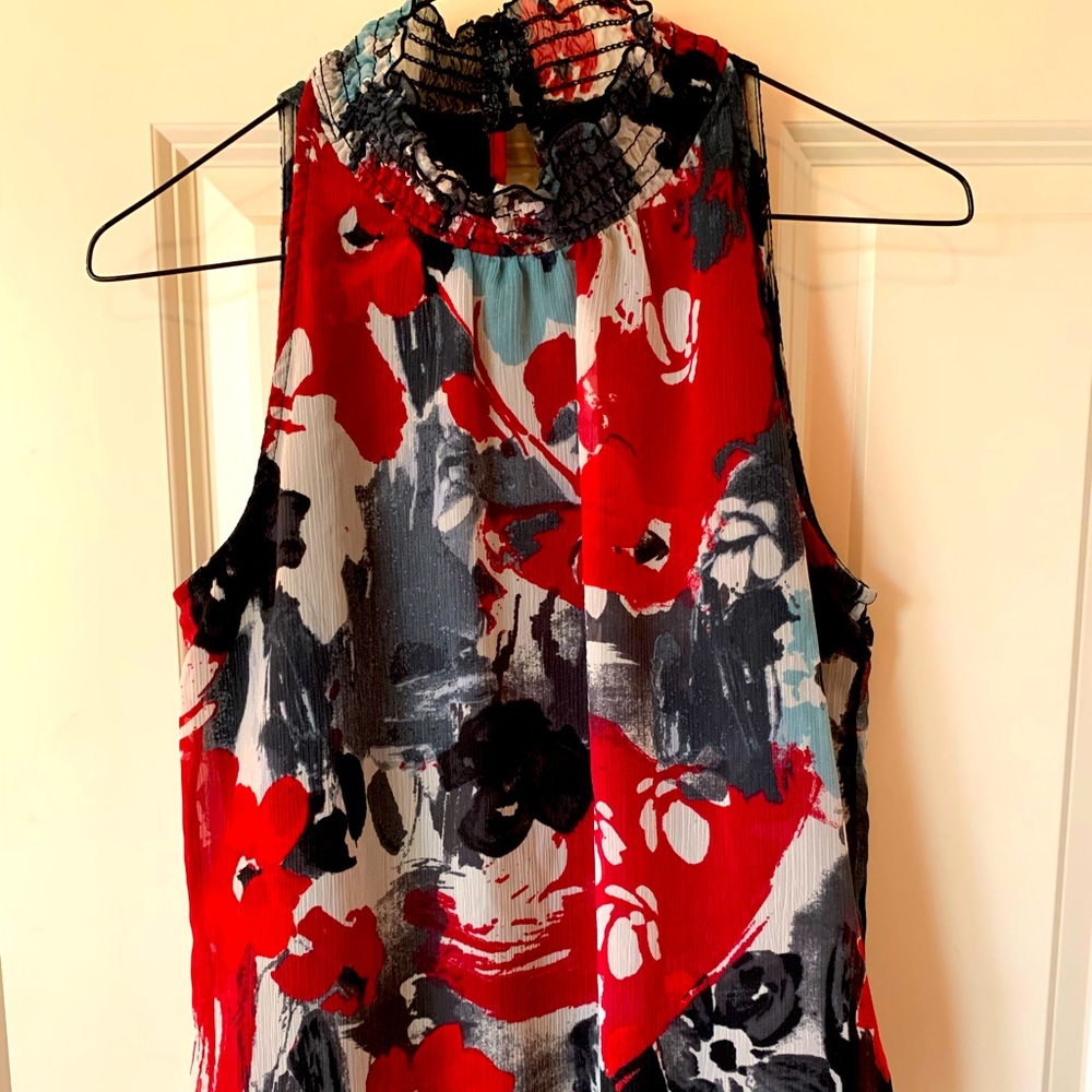 Floral sleeveless blouse